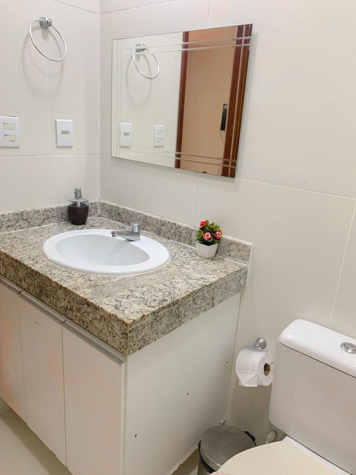 Varios No Apartment *